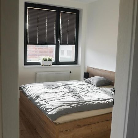 Ubytovani V Beskydech - Apartman Kaja เชลาดนา ภายนอก รูปภาพ
