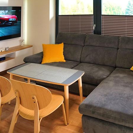Ubytovani V Beskydech - Apartman Kaja เชลาดนา ภายนอก รูปภาพ